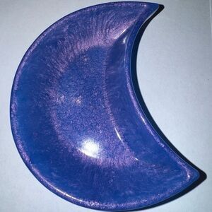 Handmade crescent moon resin bowl